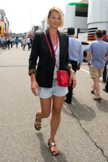 Franziska van Almsick feet photo thumbnail