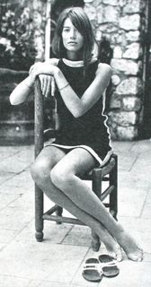 Françoise Hardy feet photo 17