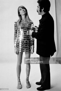 Françoise Hardy feet photo 15