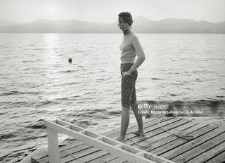 Françoise Hardy feet photo 14