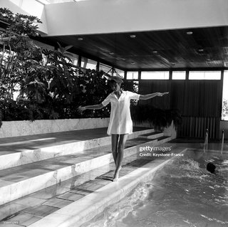 Françoise Hardy feet photo 13
