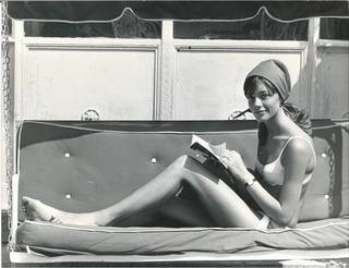 Françoise Hardy feet photo 8