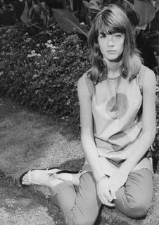 Françoise Hardy feet photo 3