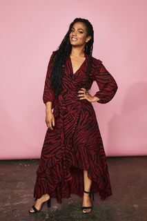 Freema Agyeman feet photo thumbnail