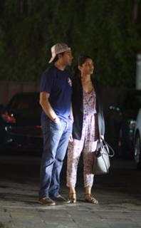 Freida Pinto feet photo thumbnail