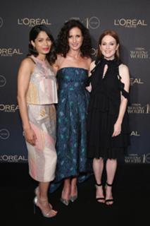 Freida Pinto feet photo thumbnail
