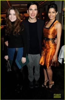 Freida Pinto feet photo thumbnail