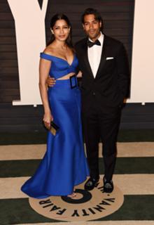 Freida Pinto feet photo thumbnail