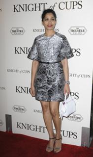 Freida Pinto feet photo thumbnail
