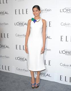 Freida Pinto feet photo thumbnail