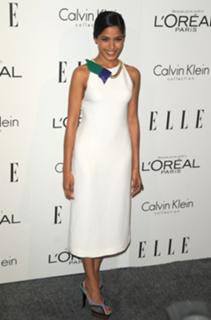 Freida Pinto feet photo thumbnail