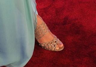 Freida Pinto feet photo thumbnail