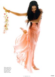 Freida Pinto feet photo thumbnail