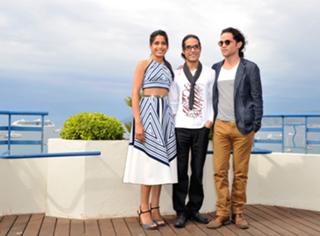 Freida Pinto feet photo thumbnail