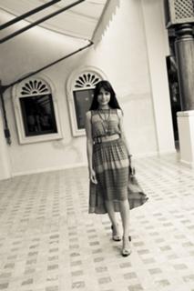 Freida Pinto feet photo thumbnail