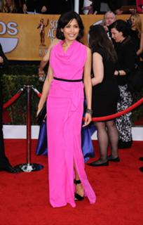 Freida Pinto feet photo thumbnail