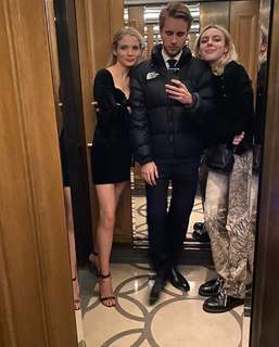 Freya Allan feet photo thumbnail
