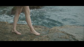 Freya Mavor feet photo 3