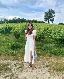 Freya Nightingale feet photo thumbnail