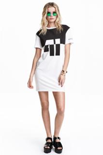 Frida Aasen feet photo thumbnail