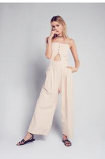 Frida Aasen feet photo thumbnail