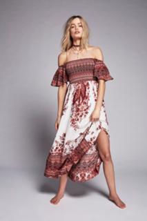 Frida Aasen feet photo thumbnail
