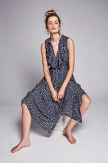 Frida Aasen feet photo thumbnail