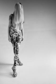 Frida Aasen feet photo thumbnail