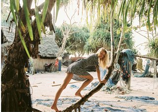 Frida Aasen feet photo thumbnail