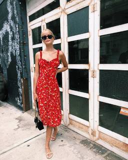 Frida Aasen feet photo thumbnail