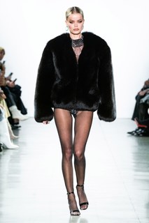 Frida Aasen feet photo thumbnail