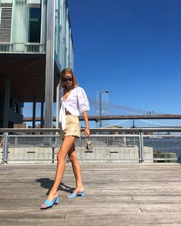 Frida Aasen feet photo thumbnail