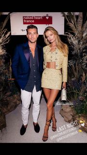 Frida Aasen feet photo thumbnail