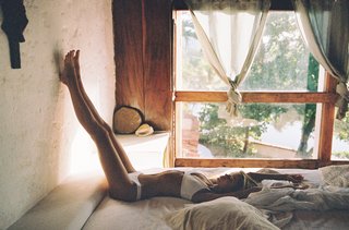 Frida Aasen feet photo thumbnail