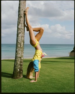 Frida Aasen feet photo thumbnail