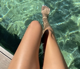 Frida Aasen feet photo thumbnail
