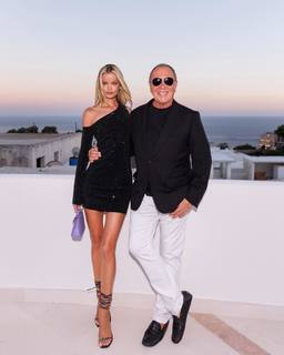 Frida Aasen feet photo thumbnail