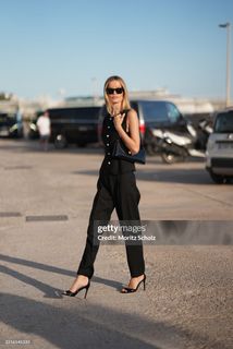 Frida Aasen feet photo thumbnail
