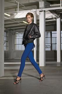 Frida Gustavsson feet photo 2