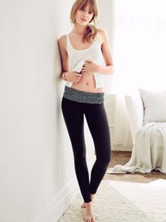 Frida Gustavsson feet photo 8