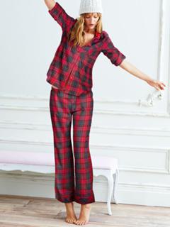 Frida Gustavsson feet photo 9