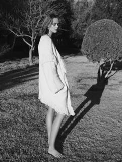 Frida Gustavsson feet photo 17