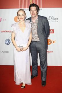 Friederike Kempter feet photo thumbnail