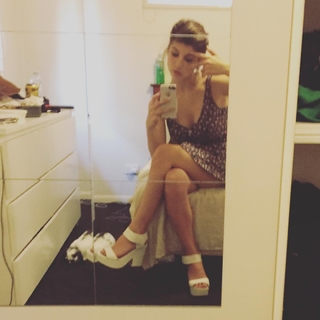 FrivolousFox ASMR feet photo thumbnail