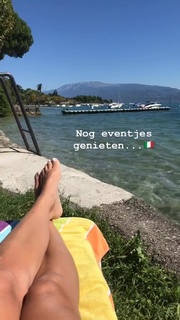 Froukje de Both feet photo 6
