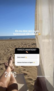 Froukje de Both feet photo 1