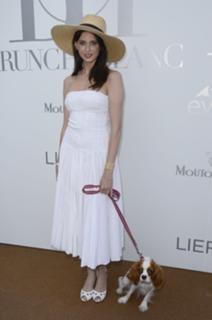 Frédérique Bel feet photo thumbnail