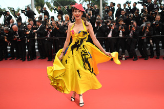 Frédérique Bel feet photo thumbnail