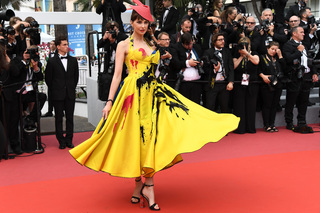 Frédérique Bel feet photo thumbnail