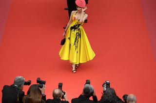 Frédérique Bel feet photo thumbnail